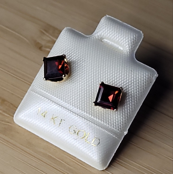 14K Natural Pyrope Stud Earrings - Picture 1 of 4